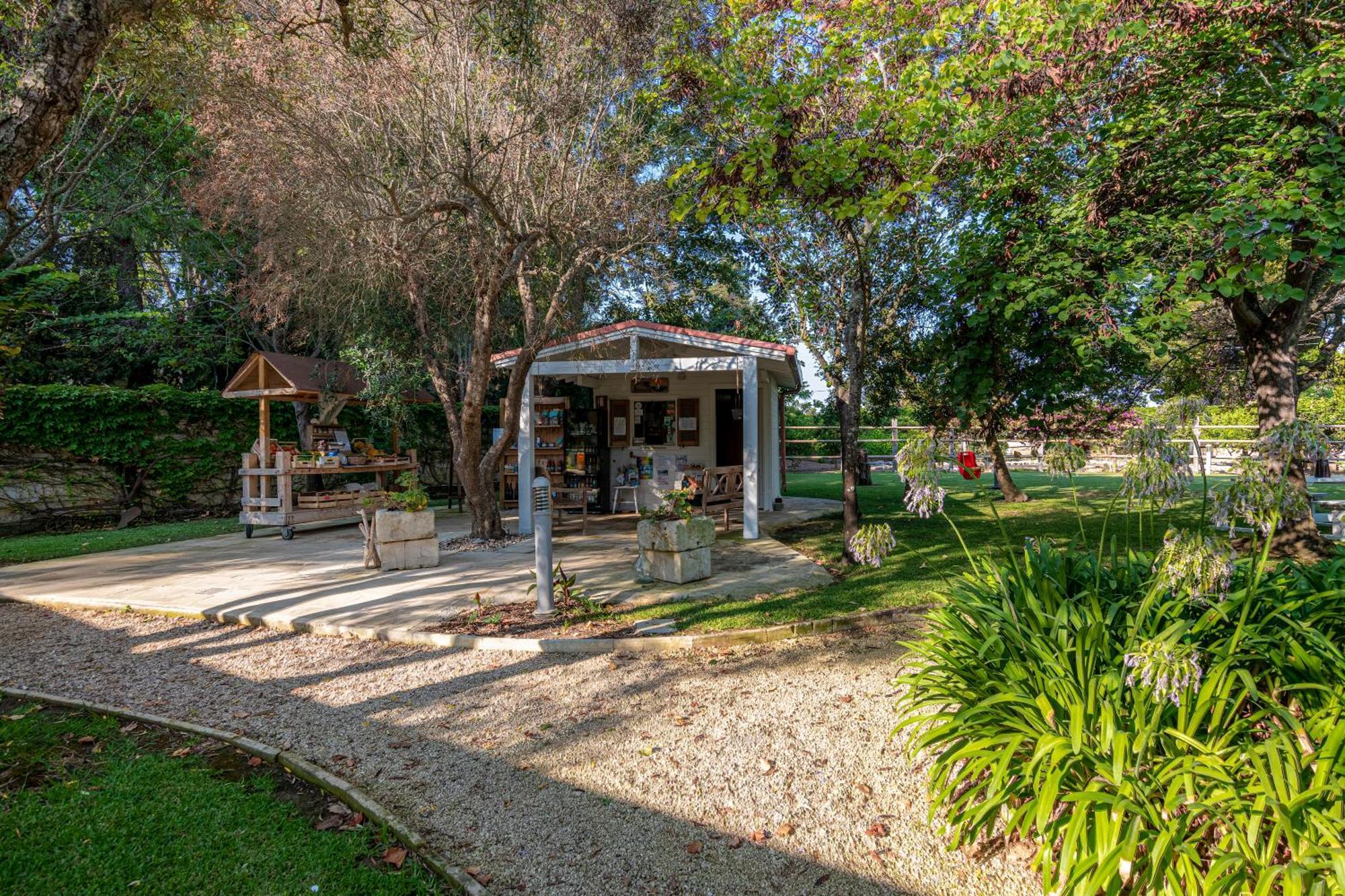 Bio Agriturismo Salos Alimini Luaran gambar