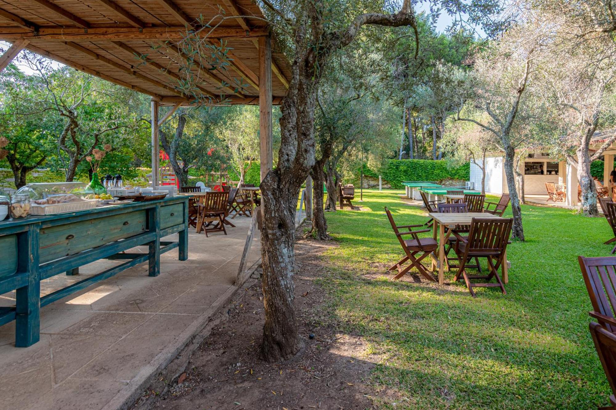 Bio Agriturismo Salos Alimini Luaran gambar